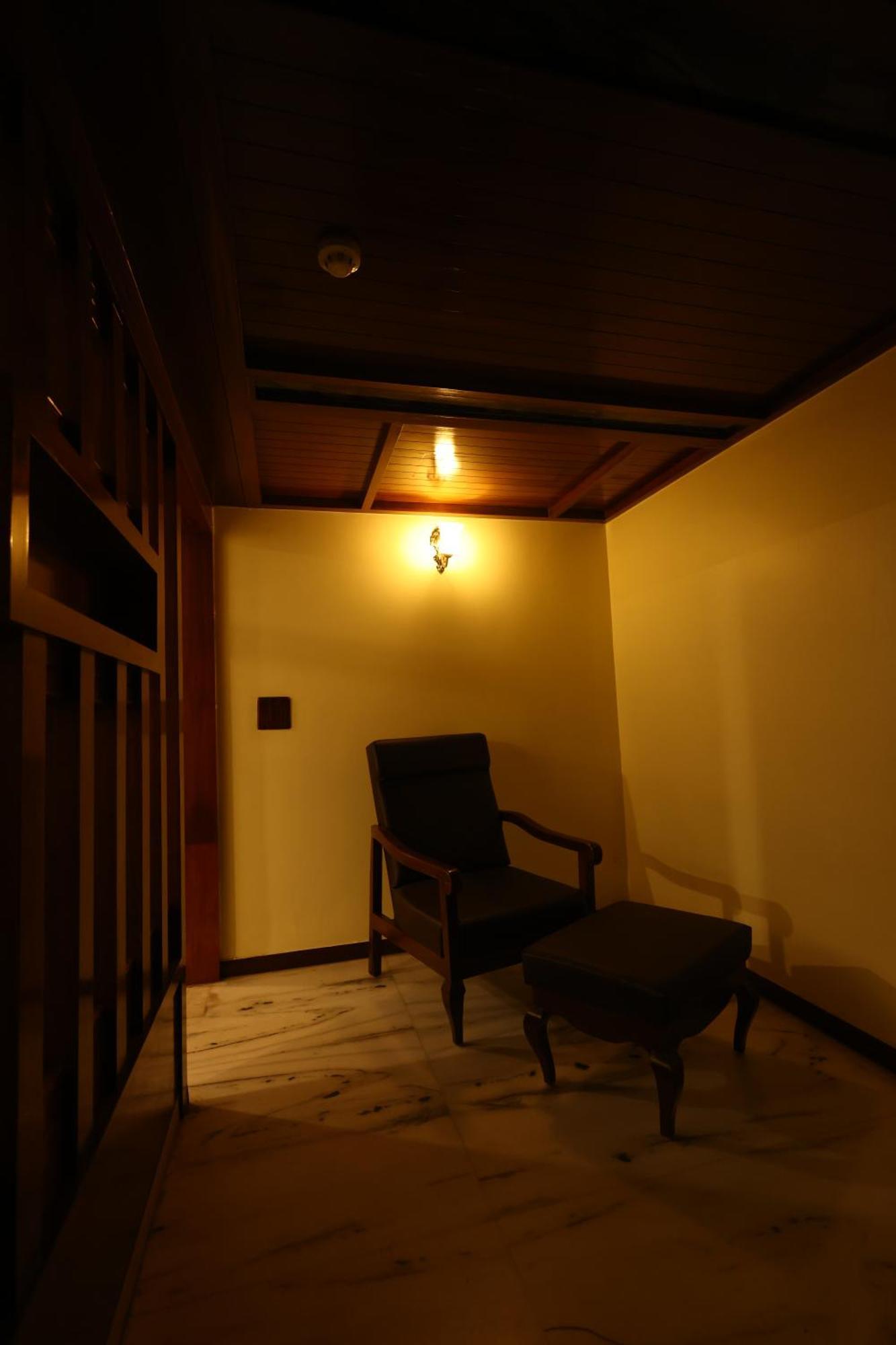 Lj Dadi'S Grand Hotel Visakhapatnam Ngoại thất bức ảnh