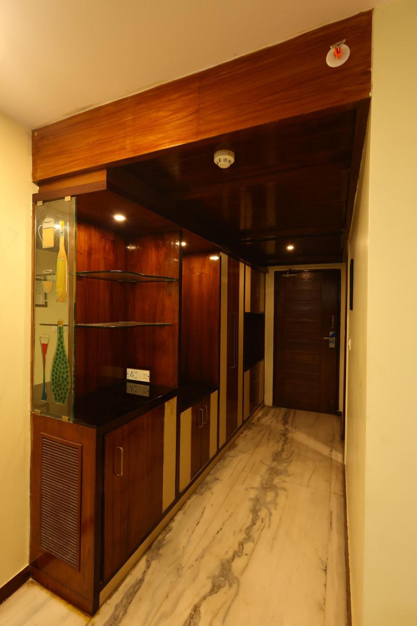 Lj Dadi'S Grand Hotel Visakhapatnam Ngoại thất bức ảnh