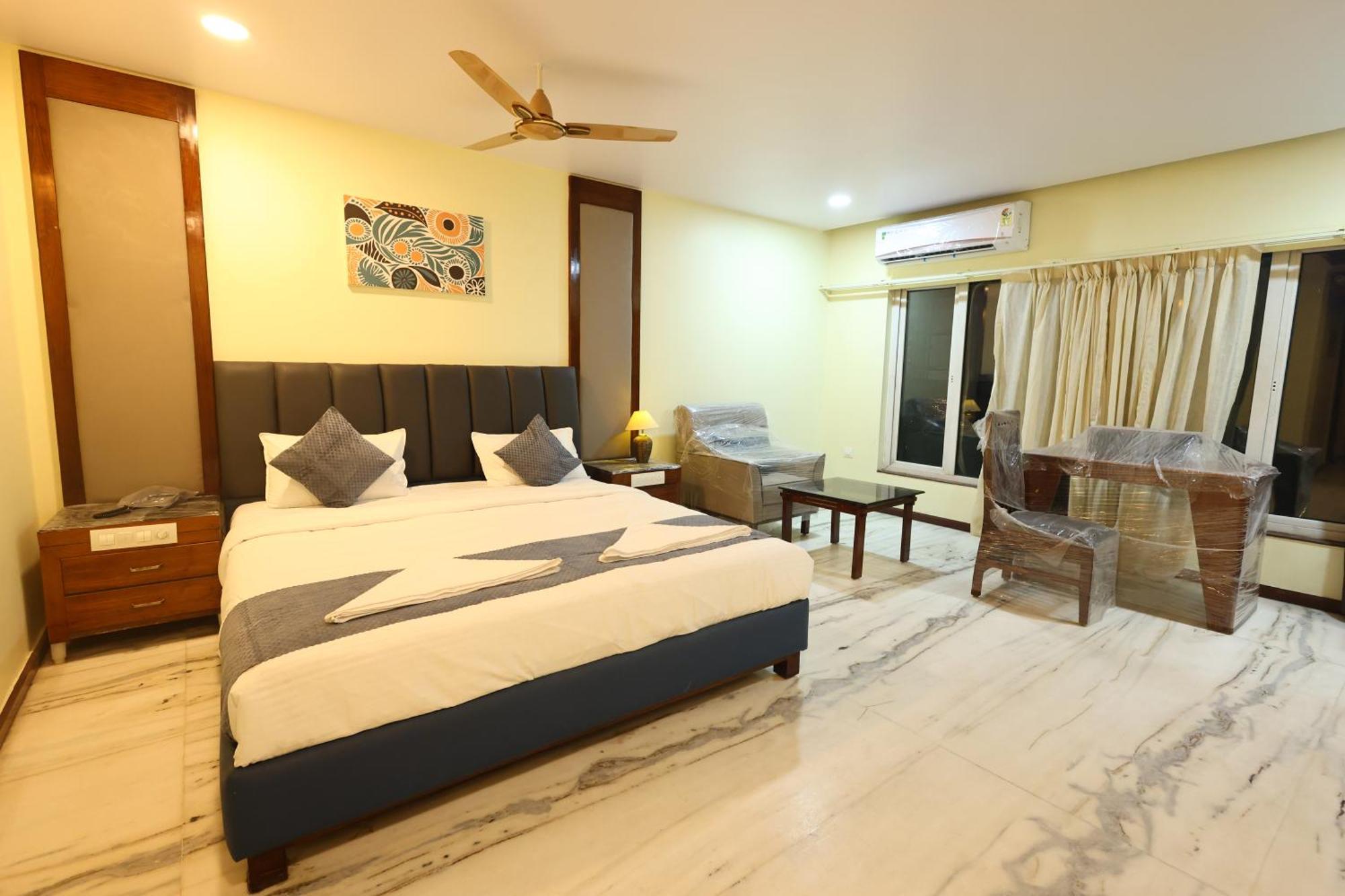 Lj Dadi'S Grand Hotel Visakhapatnam Ngoại thất bức ảnh
