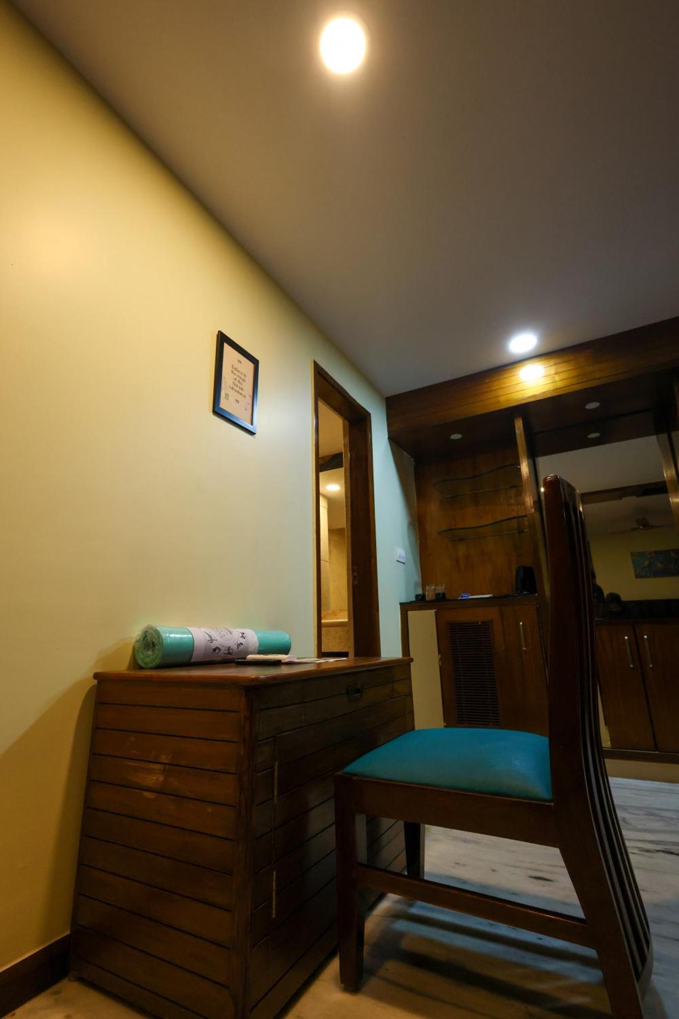 Lj Dadi'S Grand Hotel Visakhapatnam Ngoại thất bức ảnh
